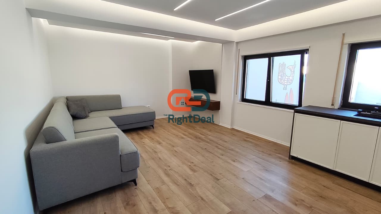 Tek Rezidenca Kodra E Diellit, Jepet Me Qira Apartament 1+1 Totalisht I Investuar!!