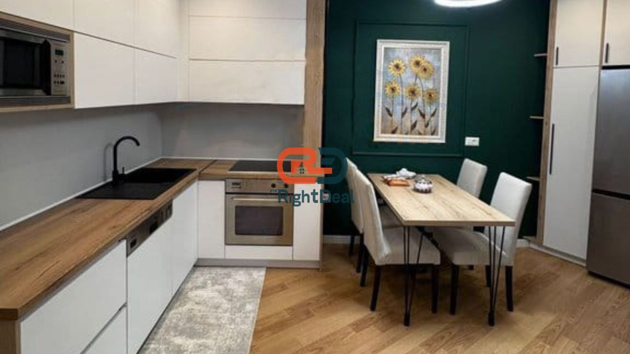 Tek Kopshti Zoologjik, Shitet Shitet Apartament 2+1, Totalisht I Investuar !!