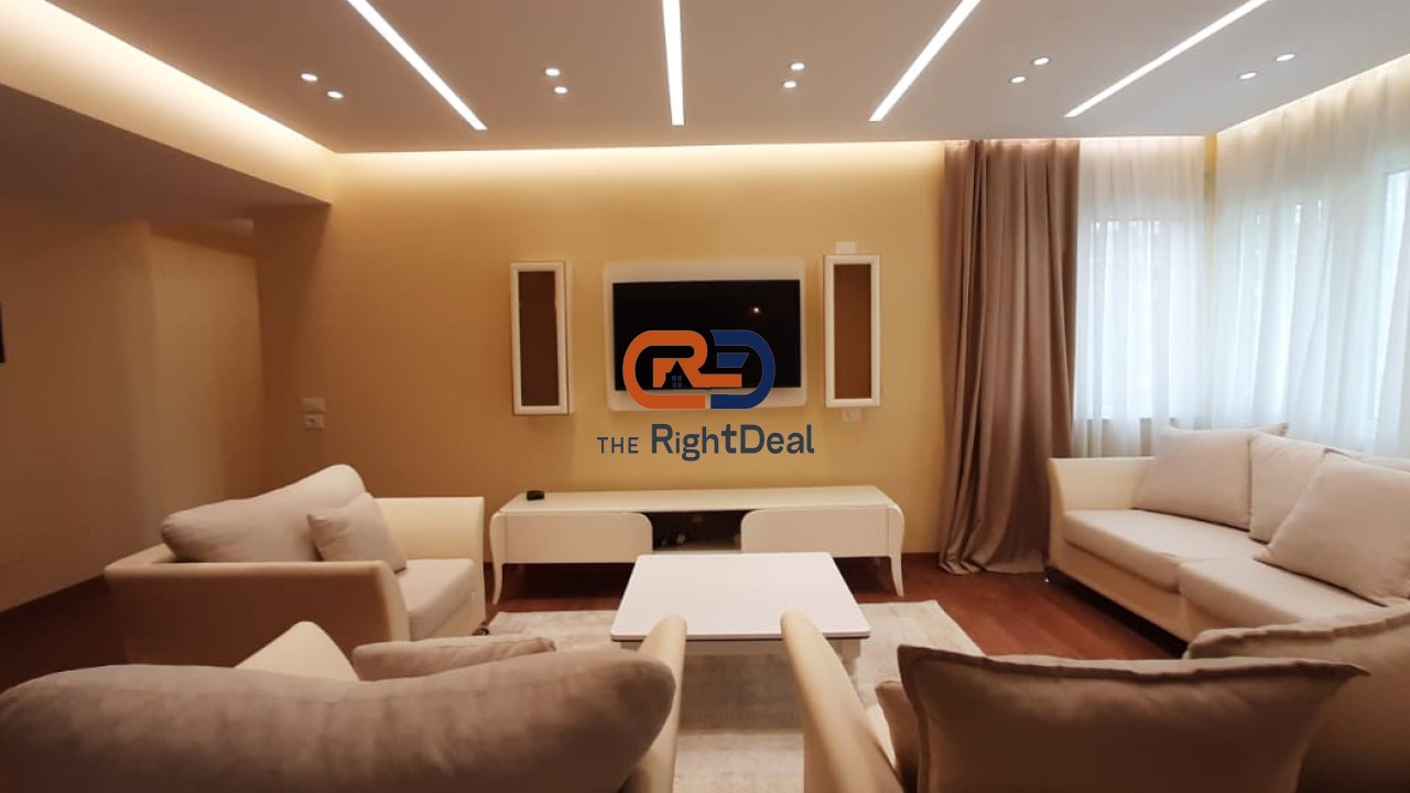Ne Bllok, Jepet Me Qira Apartament 2+1 I Superinvestuar Dhe Me Lokacion Perfekt!!!