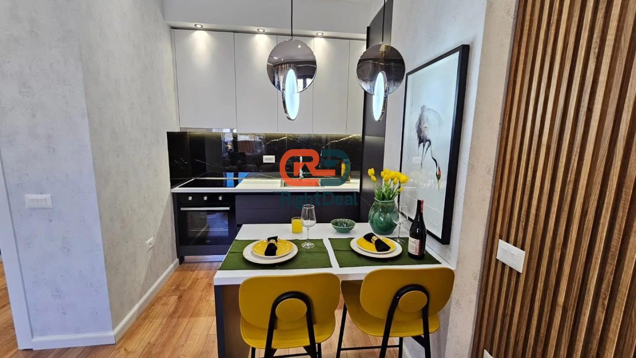 Ne Vasil Shanto ,Shitet Super Apartament 1+1 Me Super Planimetri Dhe Totalisht I Investuar!!