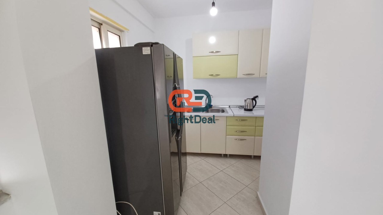Tek Bulevardi I Ri, Jepet Me Qira Apartament 2+1+2 Me Planimetri Perfekte, Ideale Per Zyra Ose Banim!!!