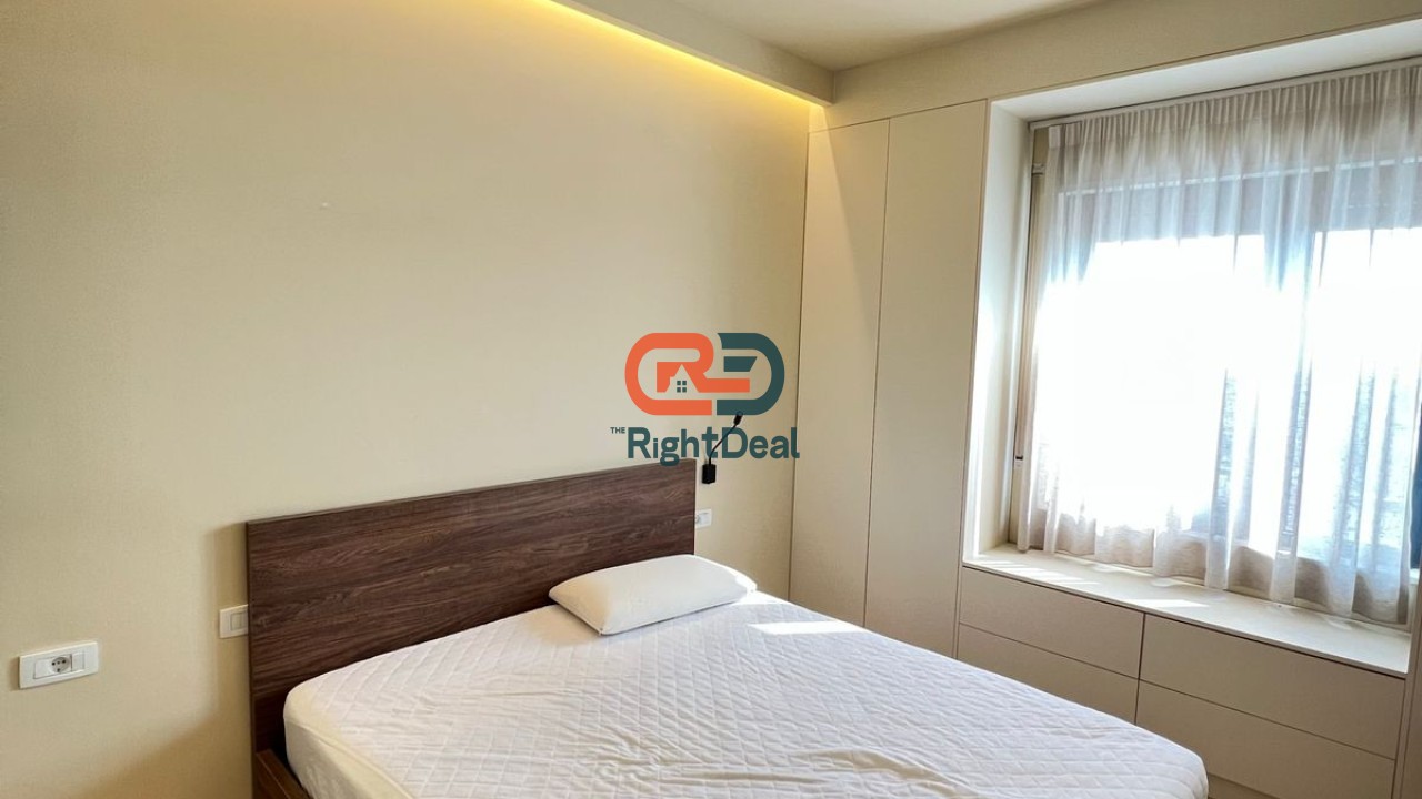 Tek Bulevardi Zogu I Pare, Jepet Me Qira Apartament 1+1 + Post Parkimi !!!