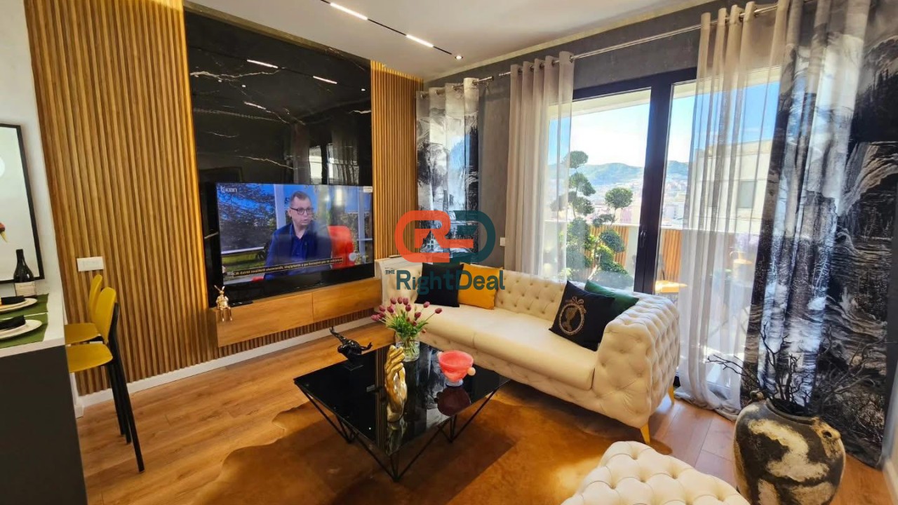 Ne Vasil Shanto ,Shitet Super Apartament 1+1 Me Super Planimetri Dhe Totalisht I Investuar!!