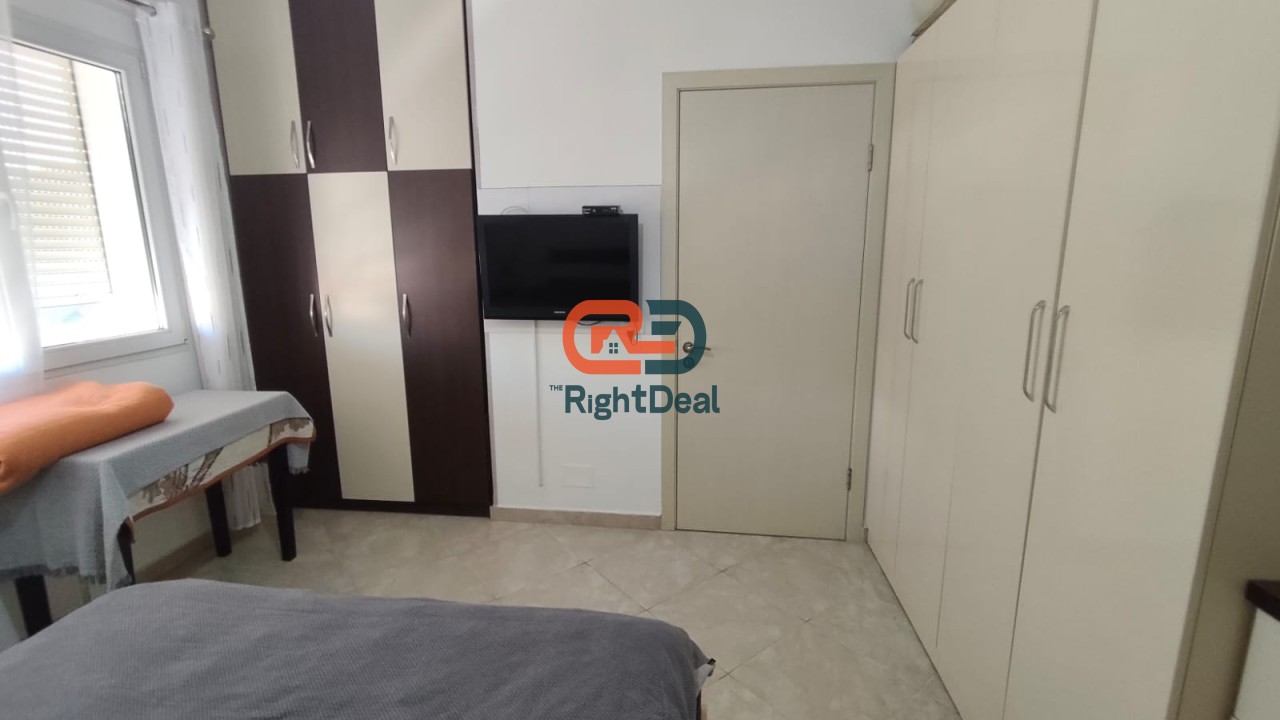 Ne Rrugen Jordan Misja ,Shitet Apartament 2+1 Me Orientim Perfekt!!