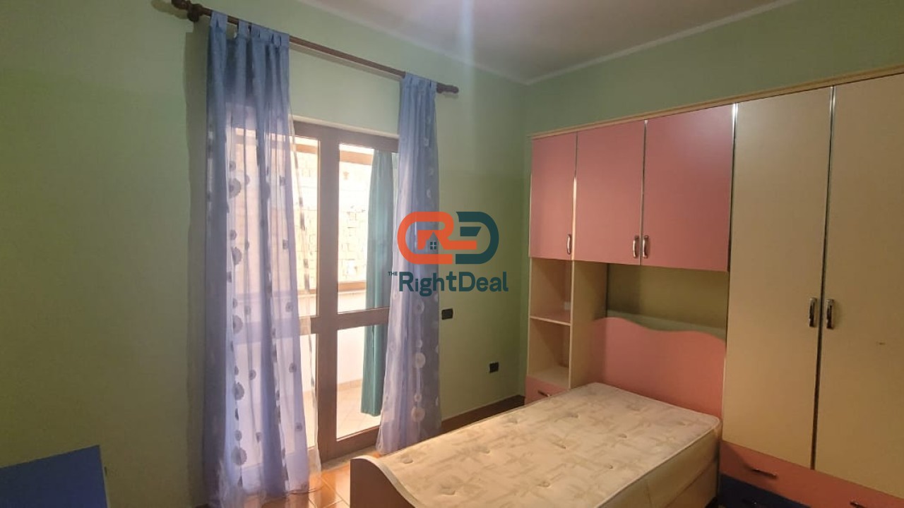Ne Porcelan, Shitet Vile 3 Kateshe, Ideale per Banim dhe Investim