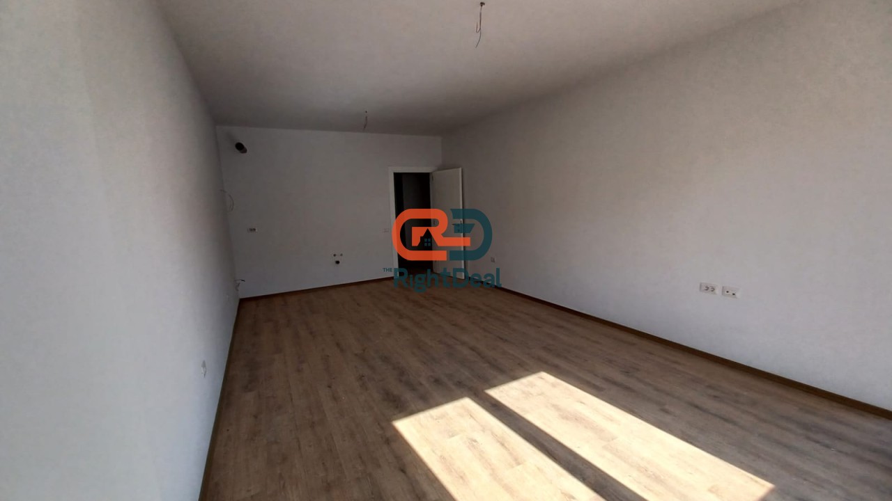Tek Univers City, Shitet Apartament 2+1+2, Me Planimetri Perfekte, Gati Per Banim!!!