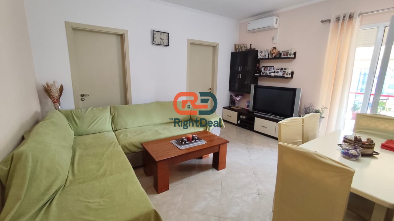 Ne Rrugen Jordan Misja ,Shitet Apartament 2+1 Me Orientim Perfekt!!