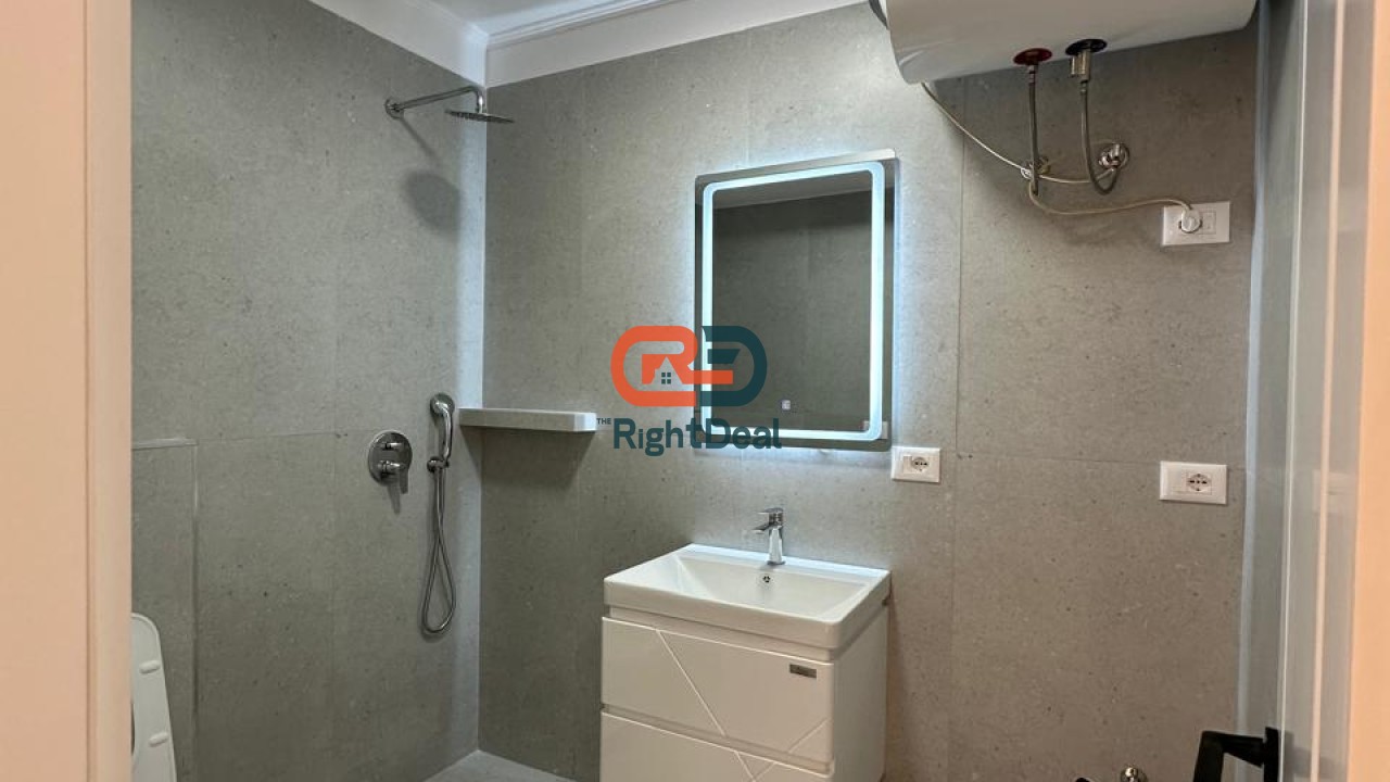 Prapa UET, Shitet Super Apartament 2+1 I Sapo Investuar !!!