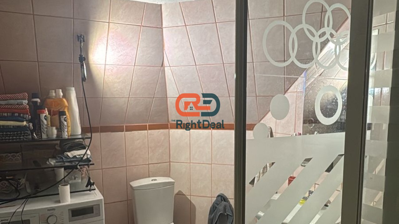 Tek Ish Parku, Shitet Apartament 2+1, Mundesi Ideale Investimi !!