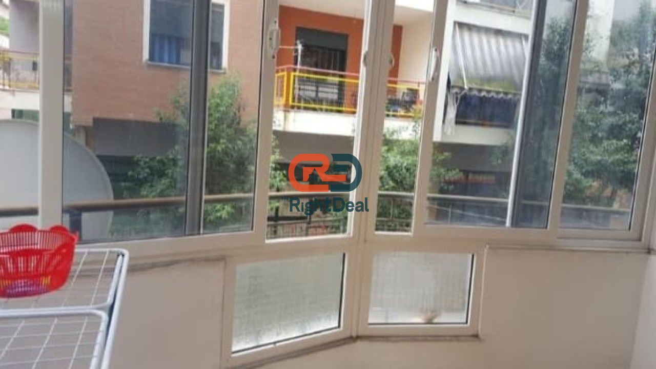 Tek Kodra e Diellit, Jepet me Qira, Apartament 1+1, Totalisht I Mobiluar!!