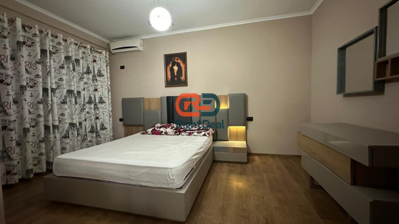 Ne Astir, Shitet Apartament 2+1, Me Planimetri Te Rregullt!!!