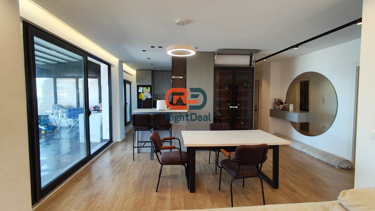 Tek Kopshti Botanik, Shitet Super Penthouse Totalisht I Investuar!!