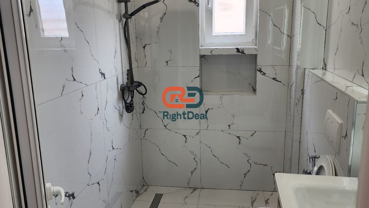 Ne Porcelan, Shitet Apartament 1+1+Depo, Me Planimetri Te Rregullt Dhe I Investuar !!!