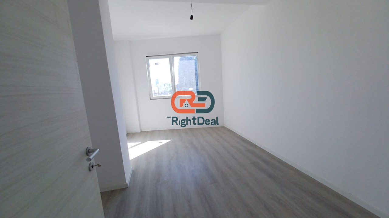 Prane Zogut Te Zi, Tek E88 Construction, Shitet Super Apartament 3+1+2, Me Orientim Perfekt!!!
