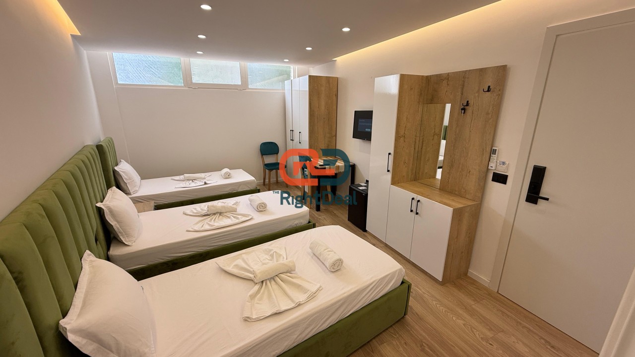 Prane Rruges Se Kavajes, Shitet Vile E Investuar Dhe E Ndare Per Airbnb!