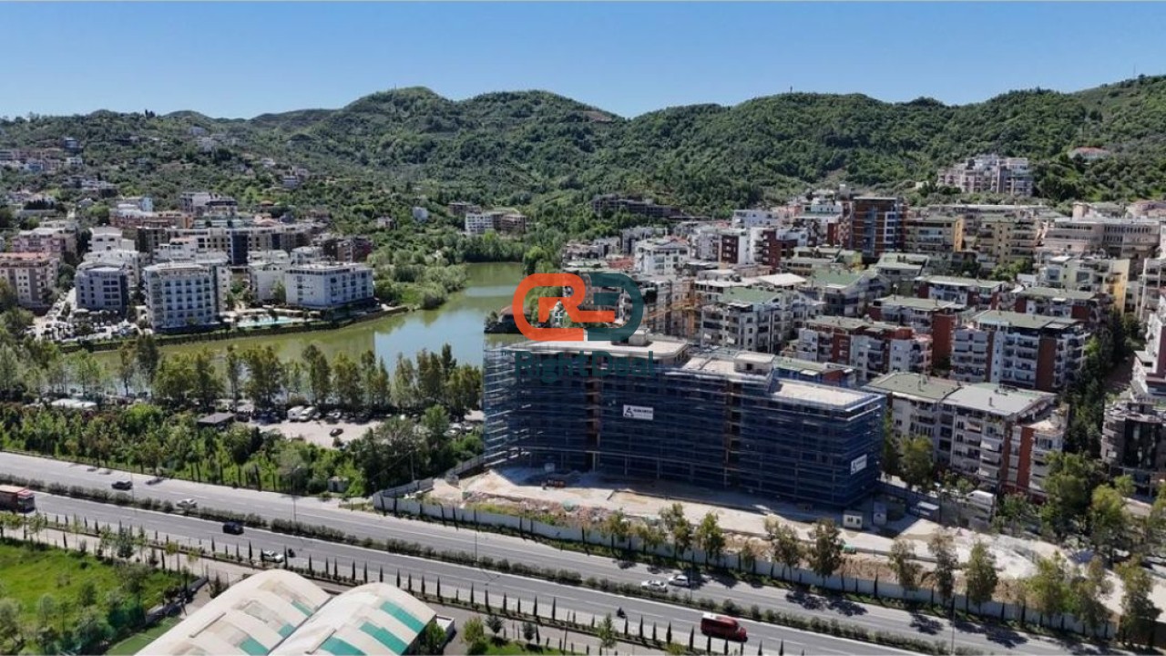 Tek Gradient Residence, Liqeni I Thate Shitet Super Apartament 1+1, Me Pamje Fantastike!!!
