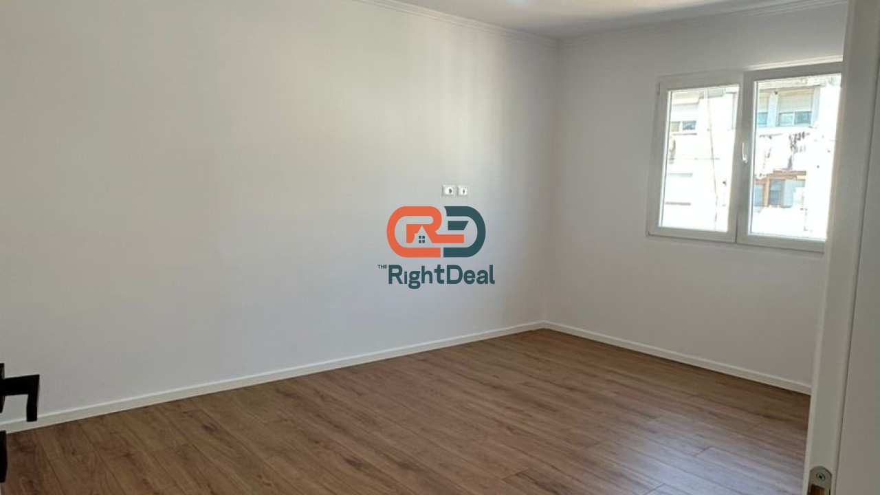 Afer Gjimnazit Andon Zako Cajupi, Shitet Apartament 2+1 i Sapo Investuar !!!