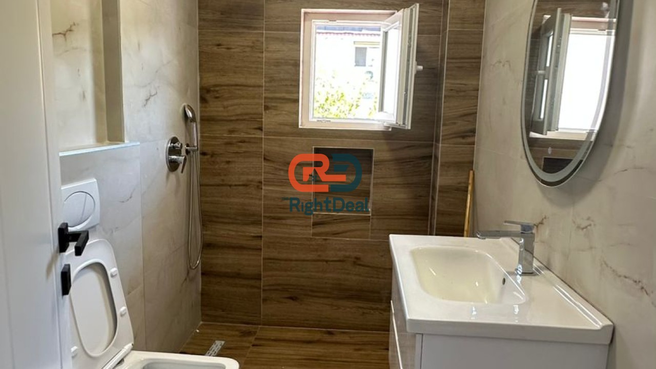 Afer Gjimnazit Andon Zako Cajupi, Shitet Apartament 2+1 i Sapo Investuar !!!