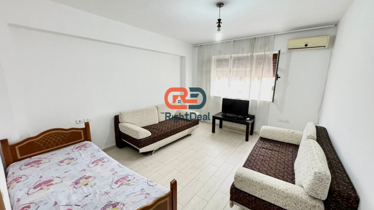 Tek Kompleksi Malajzian, Jepet Me Qira Apartament 2+1, I Mobiluar Me Planimetri Te Rregullt!!!