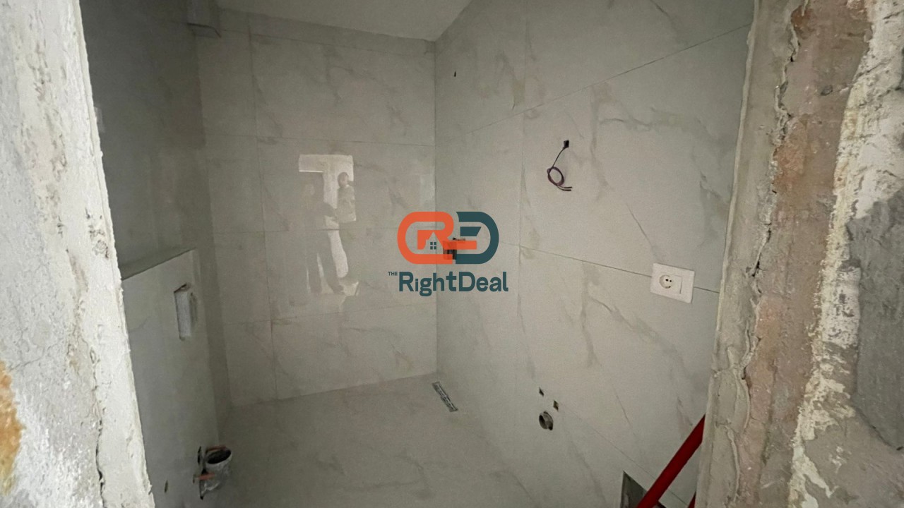 Tek Rruga Margarita Tutulani, Shitet Apartament 1+1, I Sapo Investuar!!!