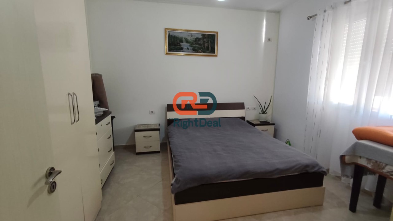 Ne Rrugen Jordan Misja ,Shitet Apartament 2+1 Me Orientim Perfekt!!
