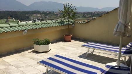 Apartament 3+1 - Shitje Rruga Liqeni i Thate