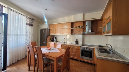 Apartament 1+1 - Shitje Rruga Muhamet Deliu