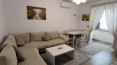 Apartament 2+1 - Shitje Rruga Viktor Eftimiu