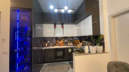 Apartament 2+1 - Shitje Bulevardi Blu