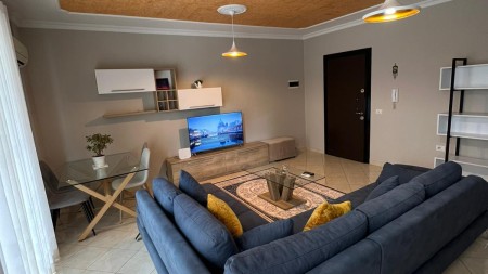 Apartament 1+1 - Qira Rruga Peti