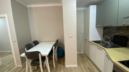 Apartament 2+1 - Shitje Rruga Abdyl Frashëri