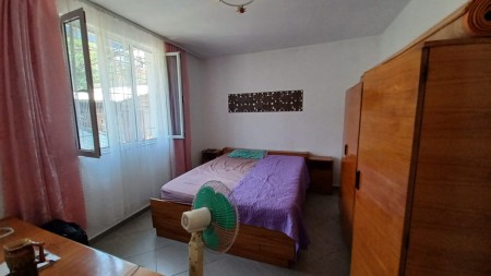 Vilë - Qira Rruga Don Bosko