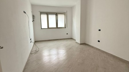 Apartment 2+1 - For sale Rruga Andon Naçi