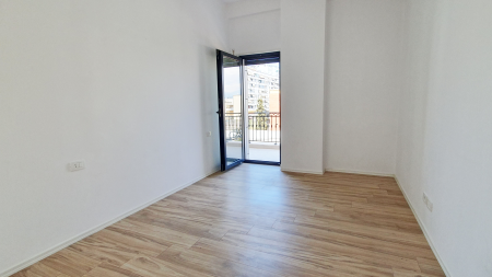 Apartament 2+1 - Qira Rruga Dervish Hatixhe