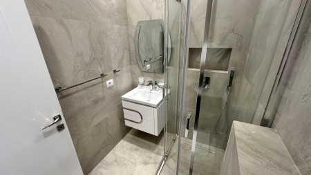 Apartment 2+1 - For sale Rruga Kostandin Kristoforidhi