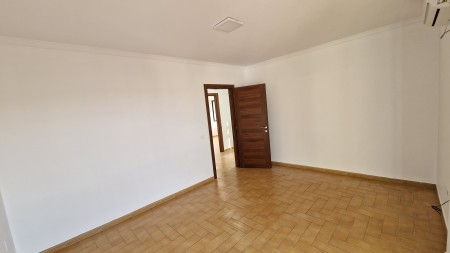 Apartment 3+1 - For Rent Rruga Perlat Rexhepi