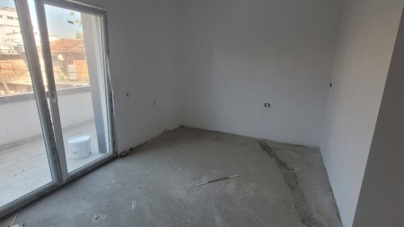 Apartament 2+1 - Shitje Rruga Ali Demi