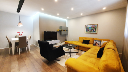 Apartment 2+1 - For sale Rruga Sotir Caci