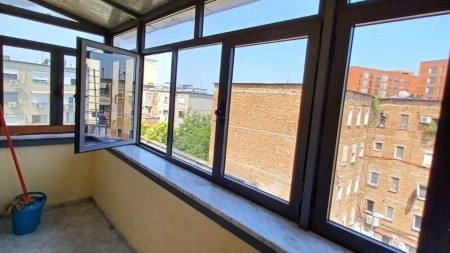 Apartament 2+1 - Qira Rruga Memo Meto
