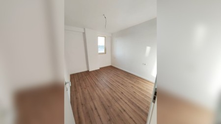 Apartment 1+1 - For sale Rruga Aleksander Konda