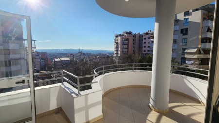 Apartament 1+1 - Shitje Rruga Shefqet Kuka