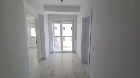 Apartament 2+1 - Qira Rruga Selma Riza