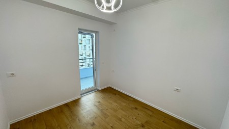 Apartament 1+1 - Shitje Rruga Astrit Losha