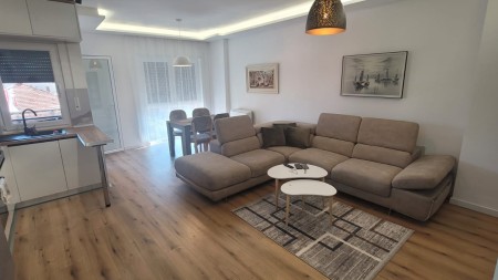 Apartament 2+1 - Qira Rruga Dervish Hekali