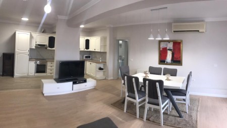Apartment 3+1 - For Rent Rruga Sulejman Pasha