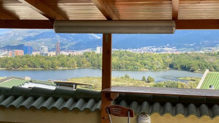 Apartament 3+1 - Shitje Rruga Liqeni i Thate
