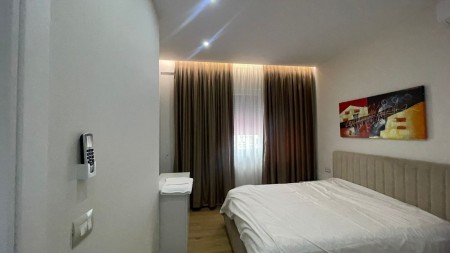 Apartament 1+1 - Shitje Rruga Aleksandër Moisiu