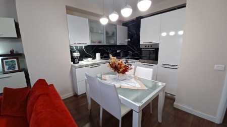 Apartament 2+1 - Shitje Rruga Ramiz Kovaci