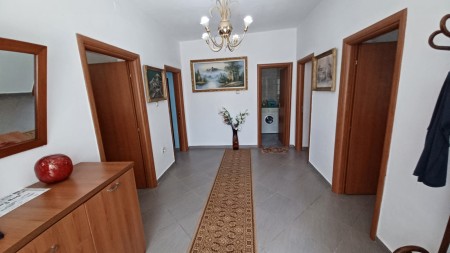 Vilë - Qira Rruga Don Bosko
