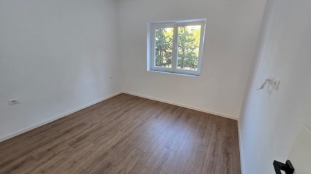 Apartment 1+1 - For sale Rruga Foto Janku